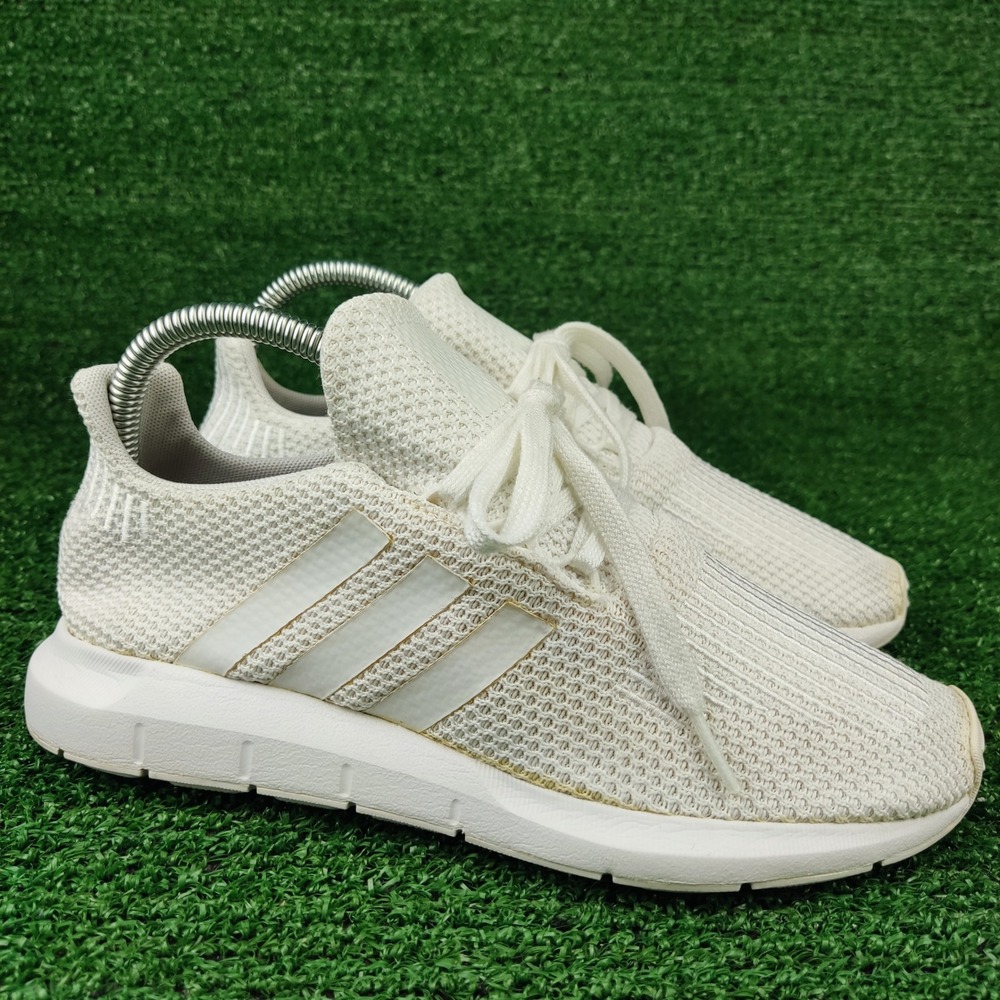 Adidas Swift Run Shoes Womens 5 White F34315 Low Top Knit Sneakers Casual